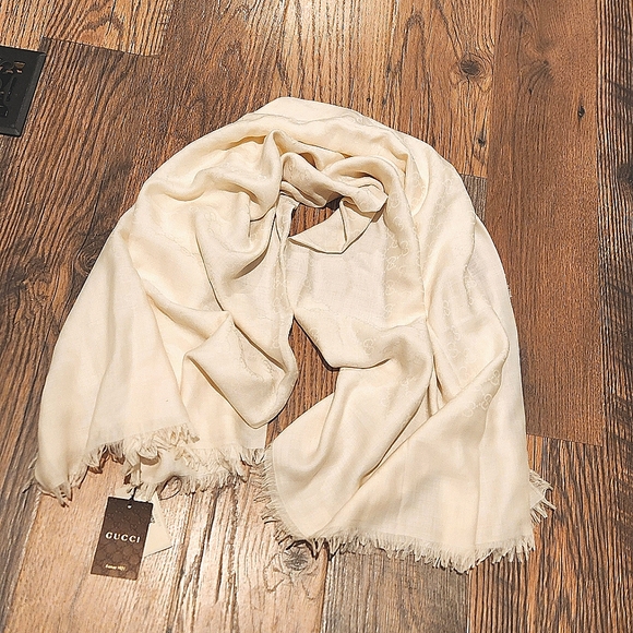 Authentic Gucci Shawl BRAND NEW WITH TAGS!!!! - Picture 1 of 5